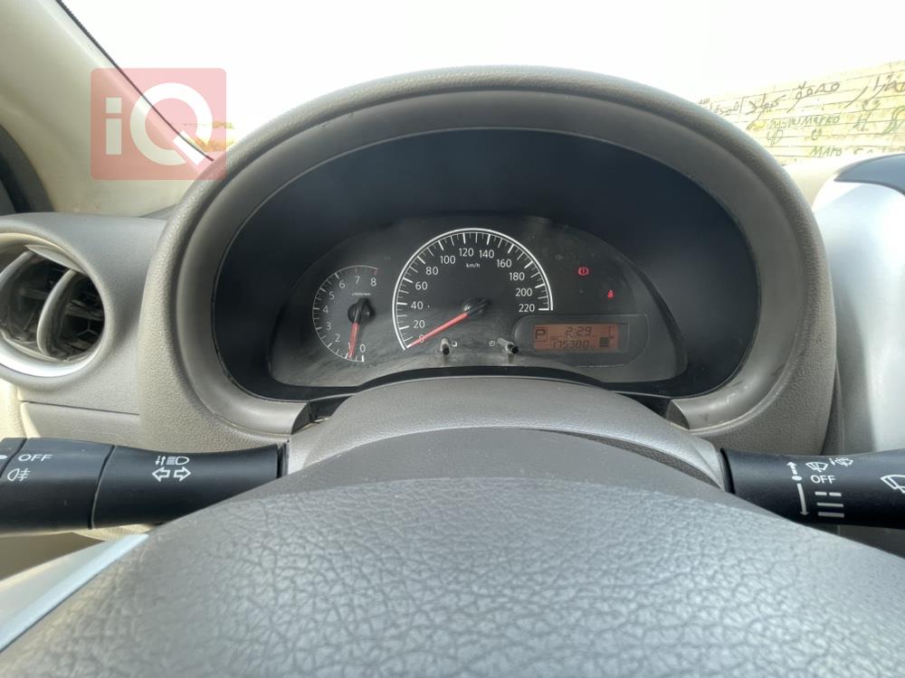 Nissan Sunny